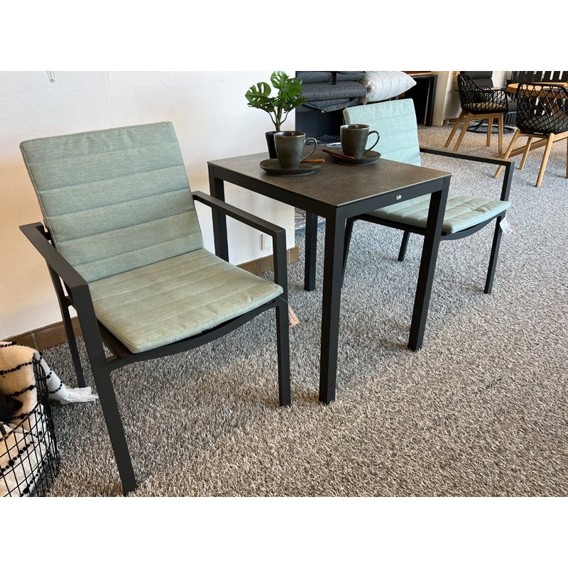 LIFE Cafebord 70x55 cm med vedligeholdelsesfri bordplade.