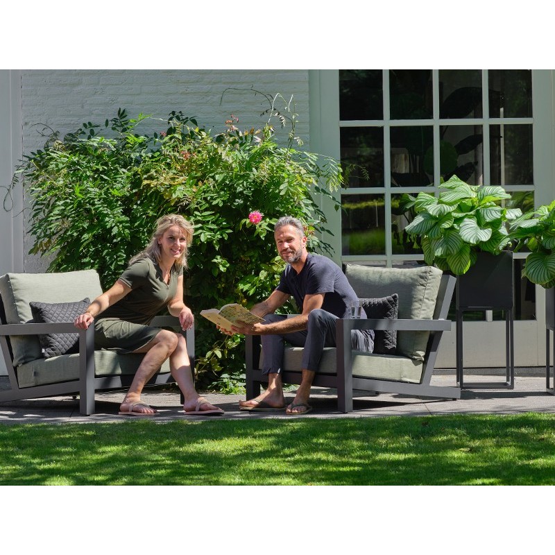 LIFE block loungesofa og lænestole med valgfrie udendørs hynder.