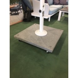 Aflang hængeparasol 200x300 cm på 90 kg granit fod med hjul.